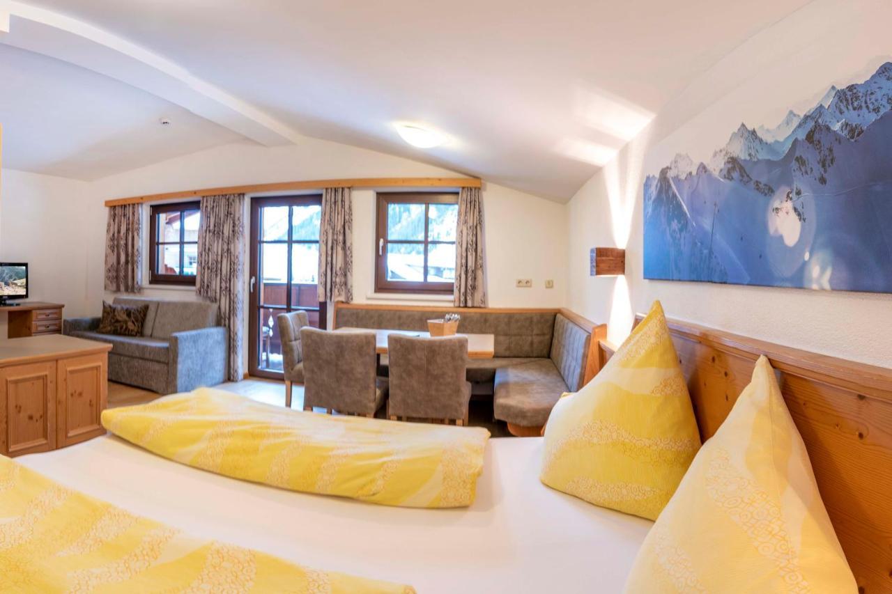 Hotel Almhof-Reithof Pitztal à Sankt Leonhard im Pitztal Extérieur photo