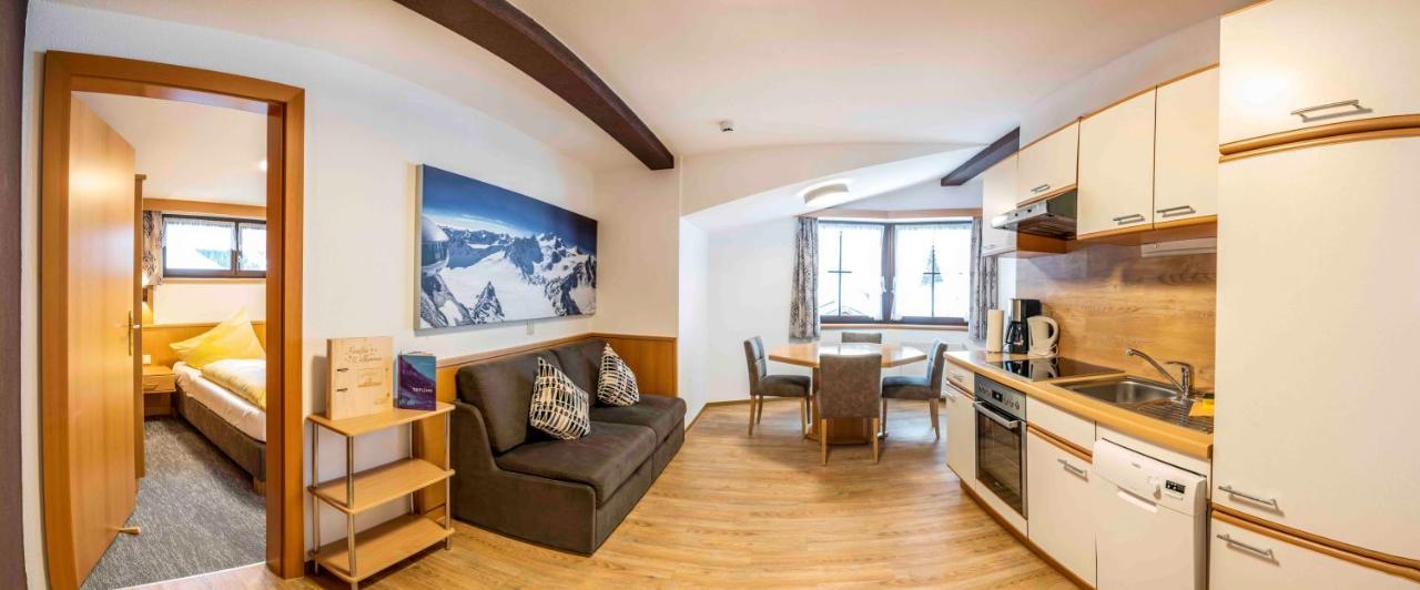 Hotel Almhof-Reithof Pitztal à Sankt Leonhard im Pitztal Extérieur photo