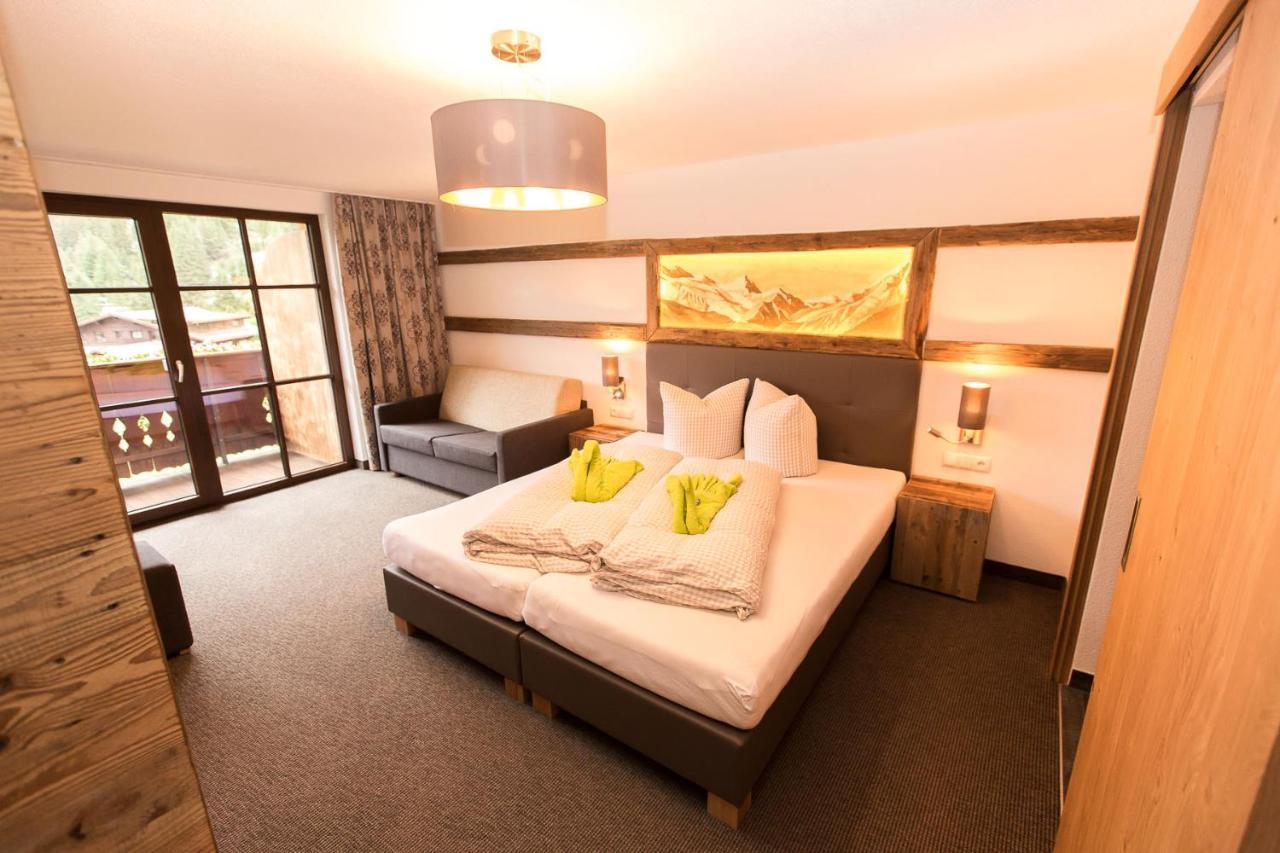 Hotel Almhof-Reithof Pitztal à Sankt Leonhard im Pitztal Extérieur photo