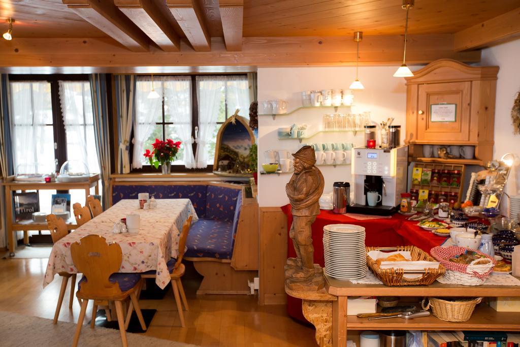 Hotel Almhof-Reithof Pitztal à Sankt Leonhard im Pitztal Extérieur photo