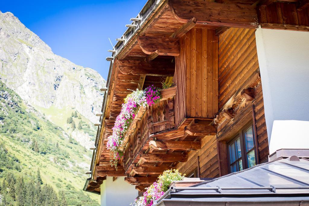 Hotel Almhof-Reithof Pitztal à Sankt Leonhard im Pitztal Extérieur photo